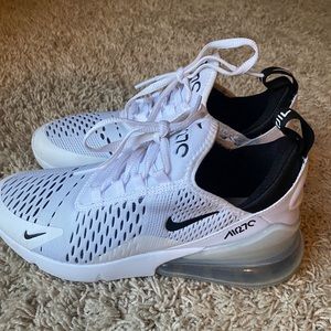 Nike Air 270 white with black. Size6.5
